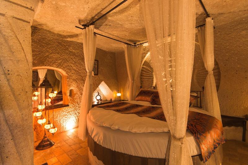 Mystic Cave House Hotel image