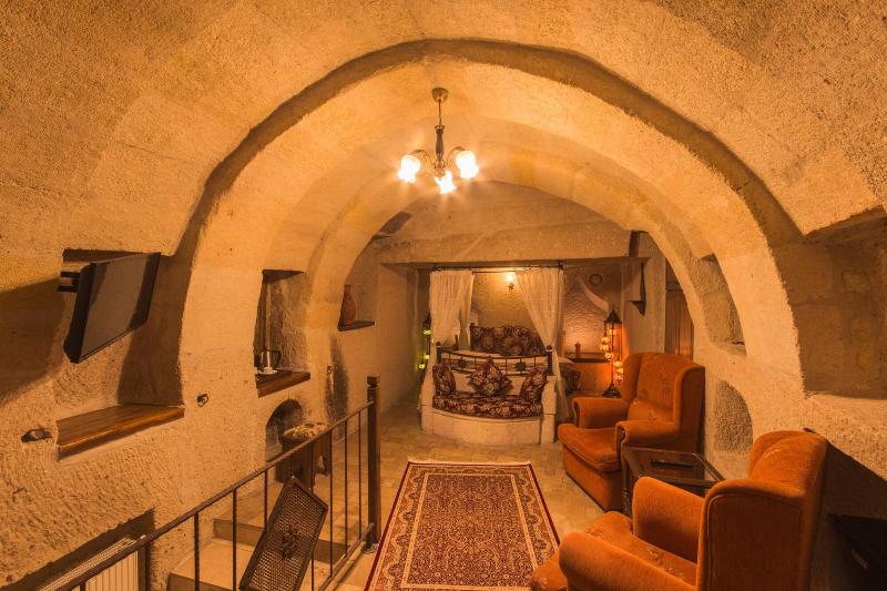 Mystic Cave House Hotel image