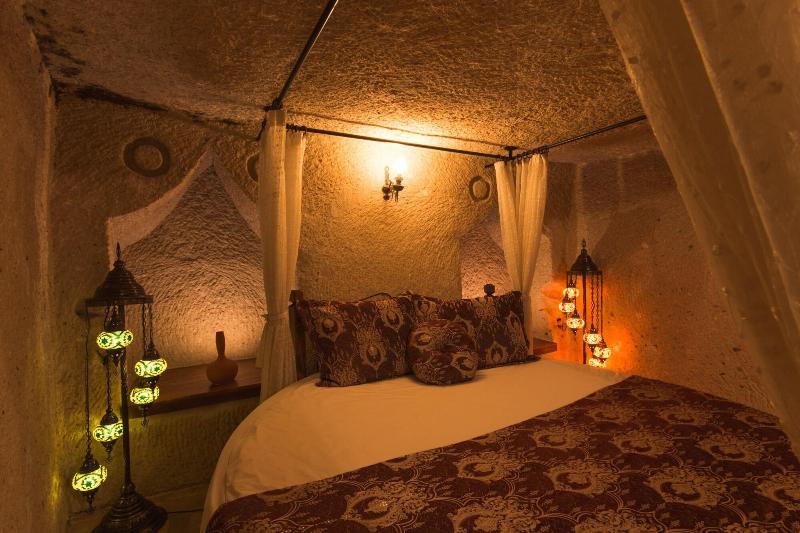 Mystic Cave House Hotel image