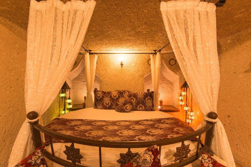 Mystic Cave House Hotel image