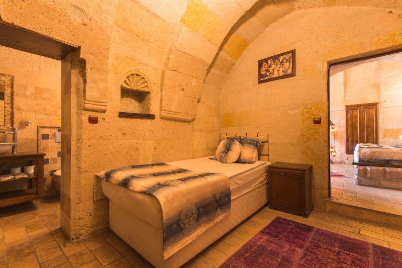 Mystic Cave House Hotel image
