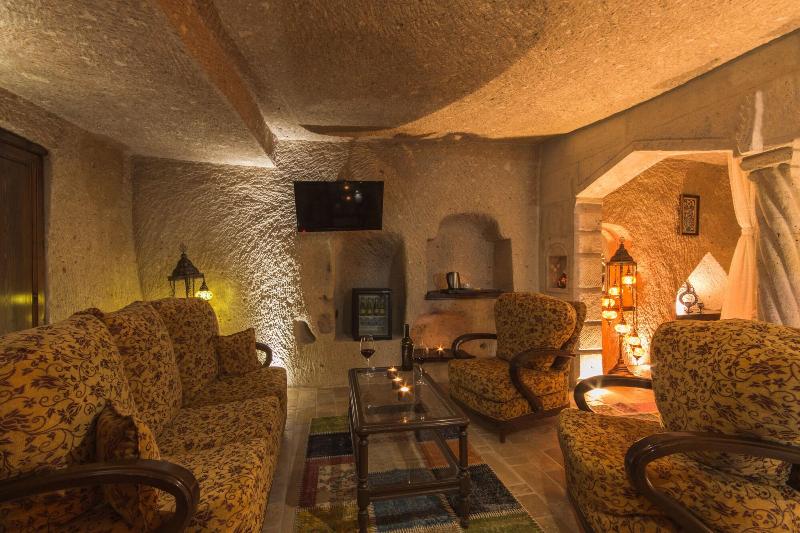Mystic Cave House Hotel image