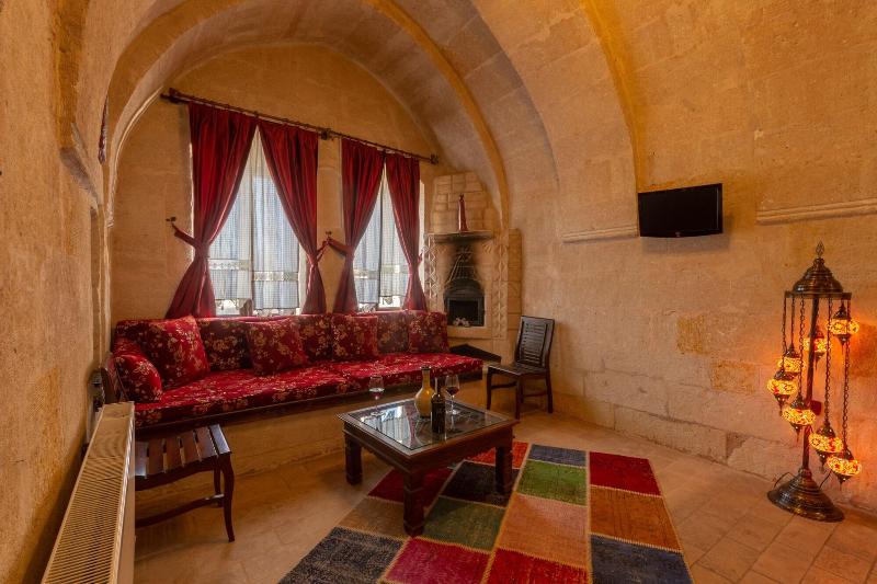 Mystic Cave House Hotel image