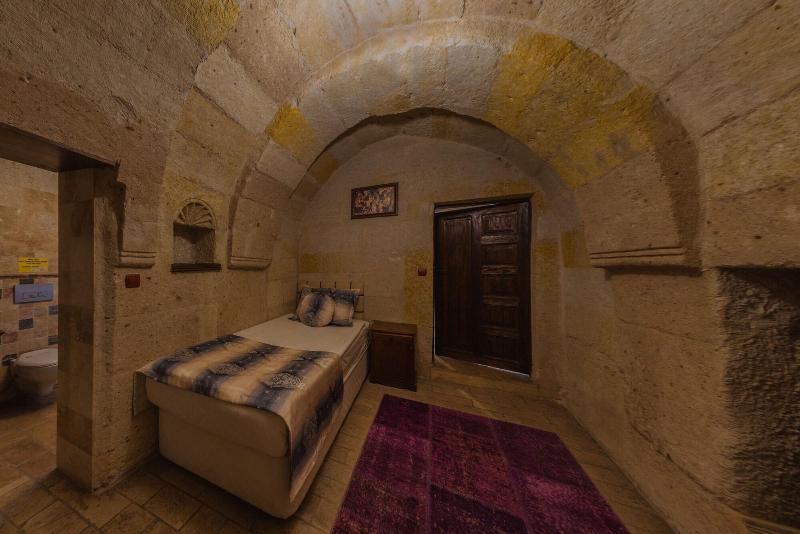 Mystic Cave House Hotel image