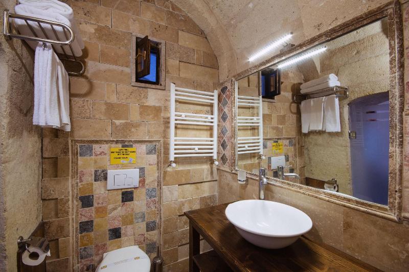 Mystic Cave House Hotel image
