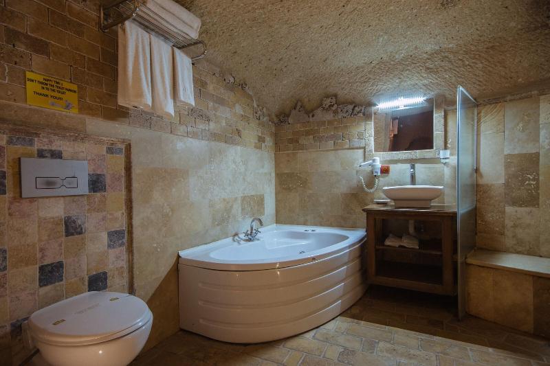 Mystic Cave House Hotel image