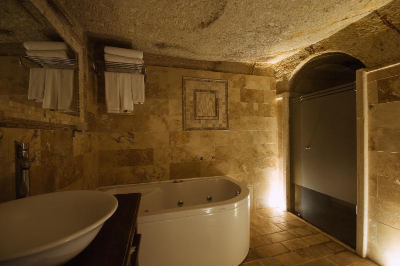 Mystic Cave House Hotel image