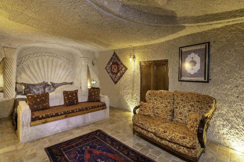 Mystic Cave House Hotel image