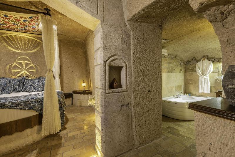 Mystic Cave House Hotel image