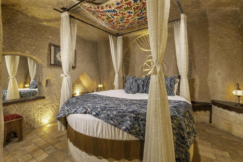 Mystic Cave House Hotel image