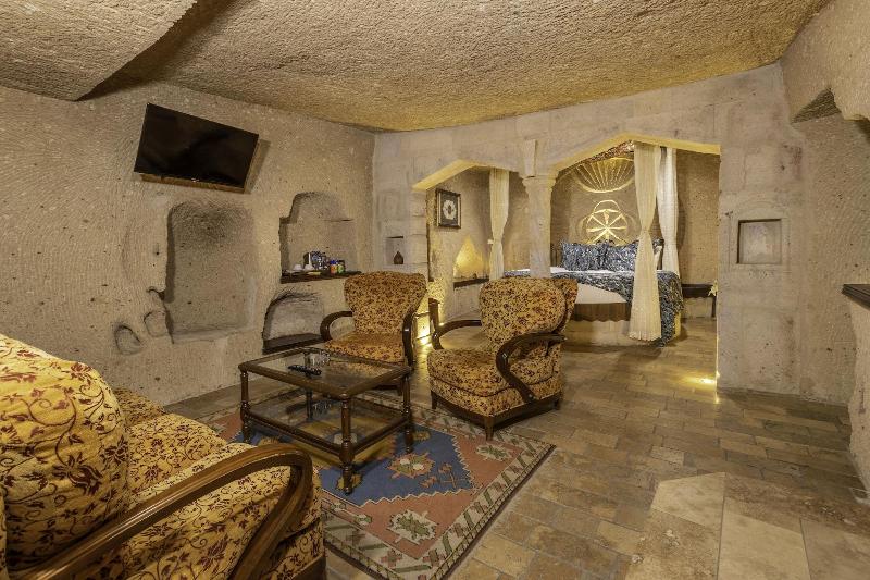 Mystic Cave House Hotel image