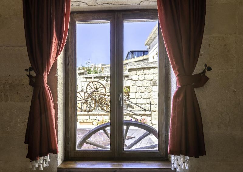 Mystic Cave House Hotel image