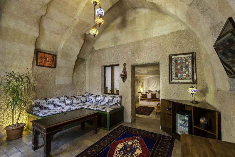 Mystic Cave House Hotel image