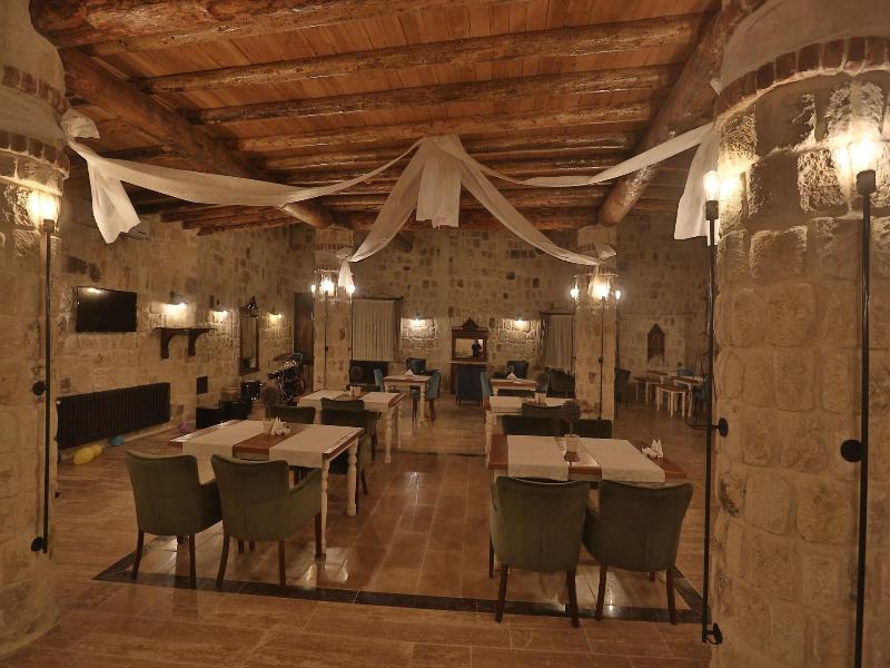 Acropolis Cave Suite image