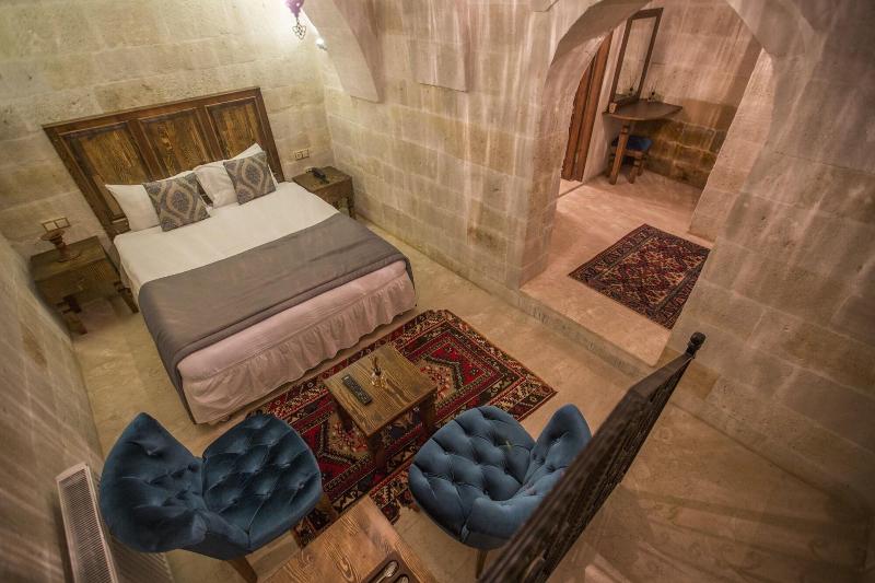 Luna Cave Hotel image