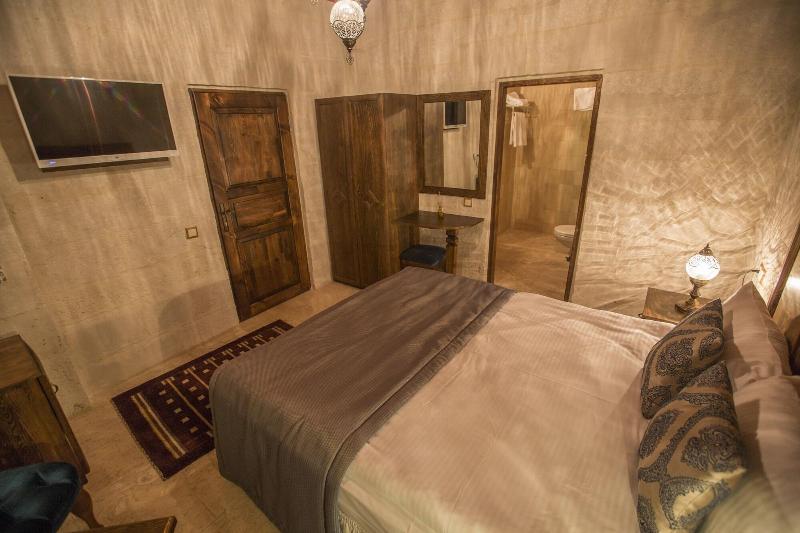 Luna Cave Hotel image