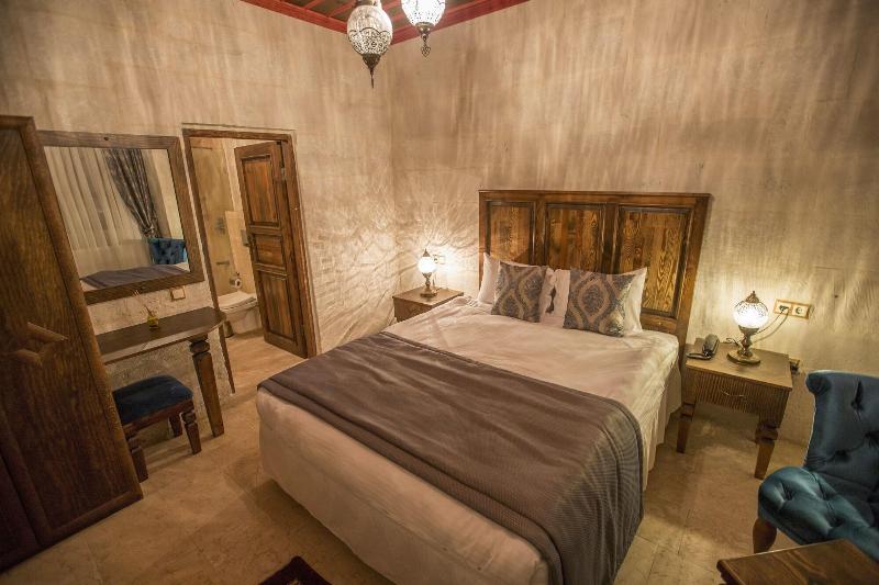 Luna Cave Hotel image