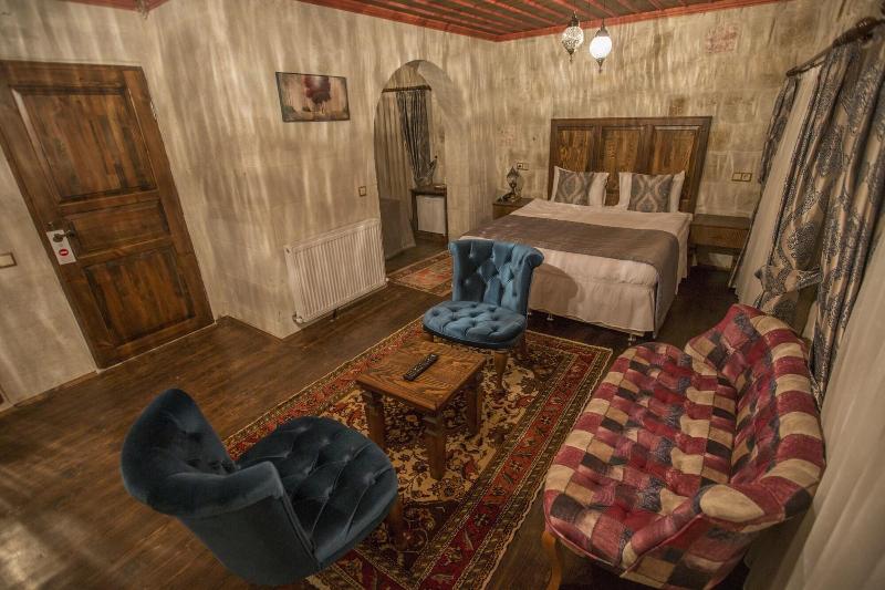 Luna Cave Hotel image