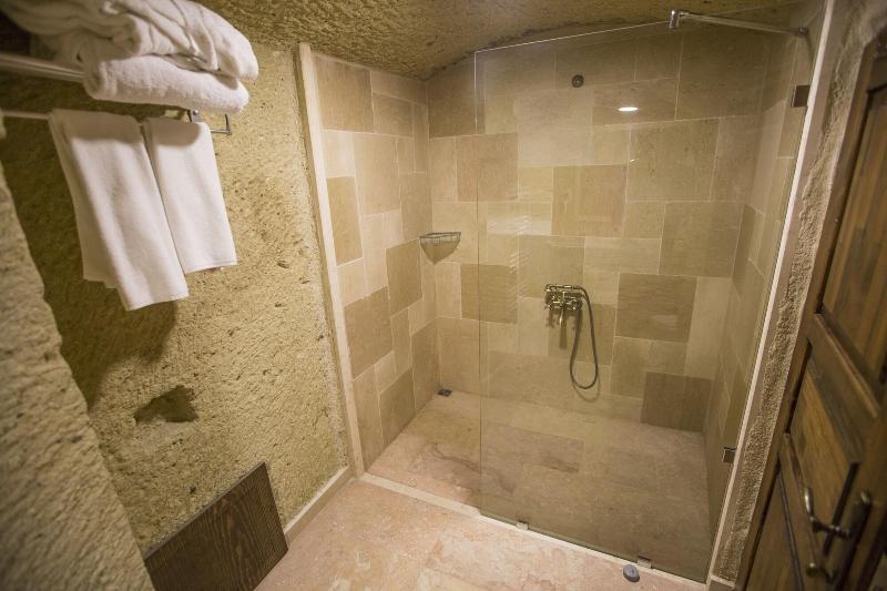 Luna Cave Hotel image