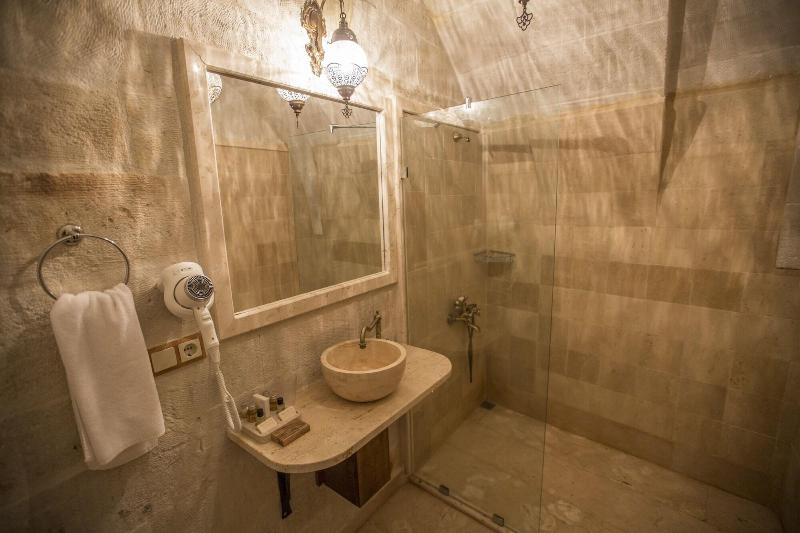 Luna Cave Hotel image