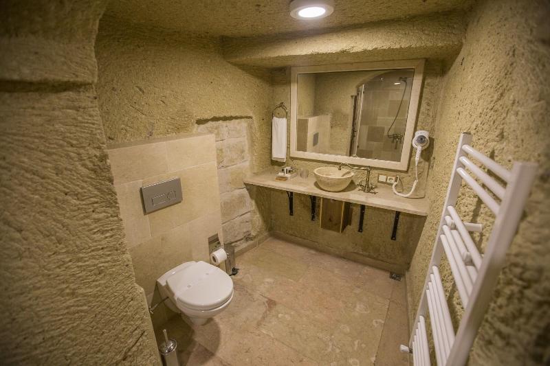 Luna Cave Hotel image