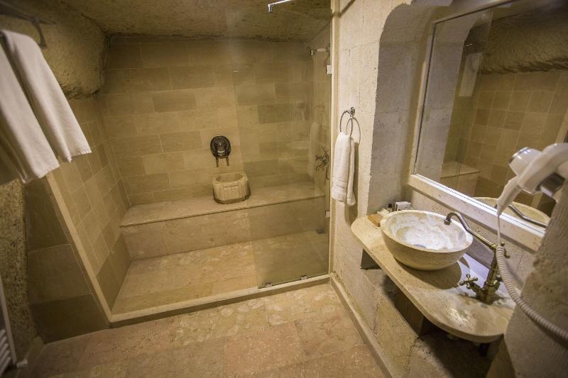 Luna Cave Hotel image