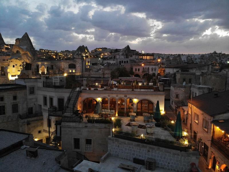 Caftan Cave Suites