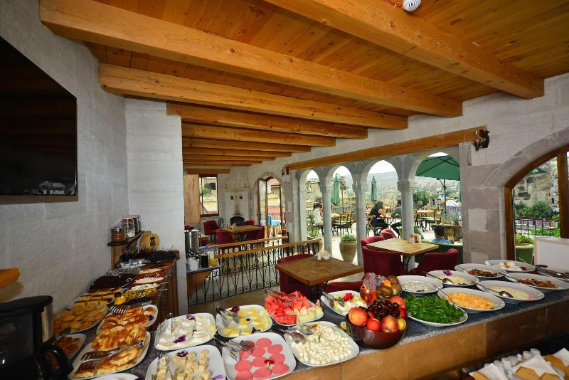 Caftan Cave Suites
