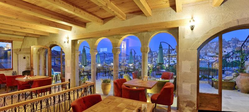 Caftan Cave Suites