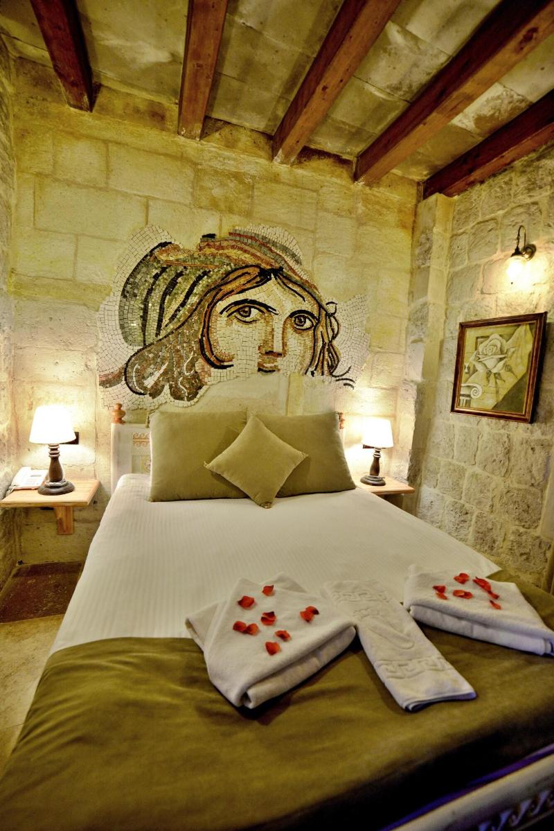 Caftan Cave Suites