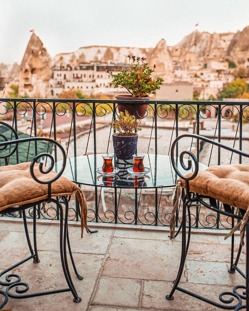 Caftan Cave Suites