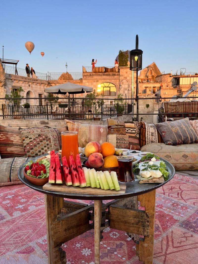 Caftan Cave Suites