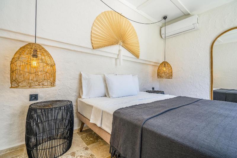 Art Alacati image