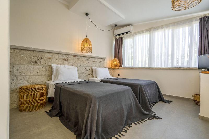 Art Alacati image