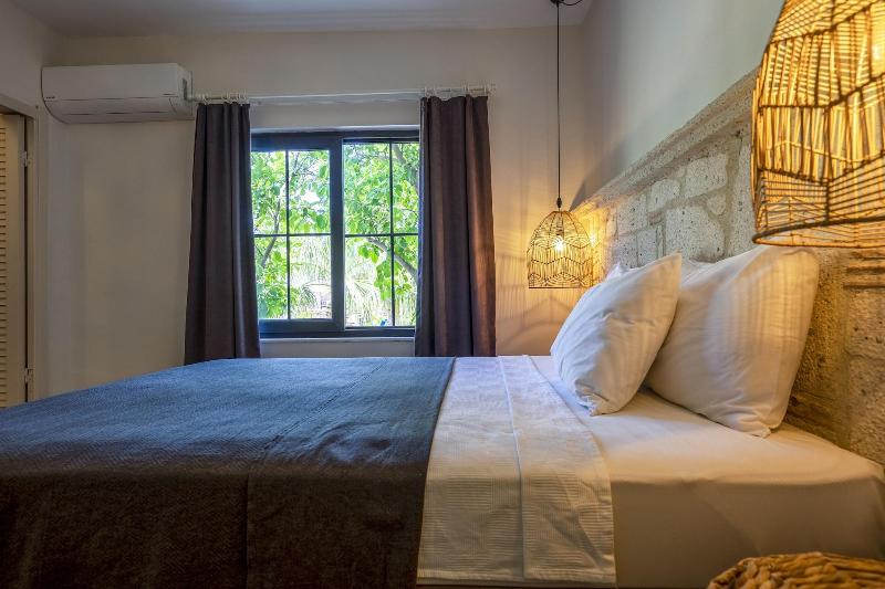 Art Alacati image