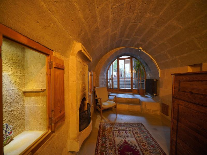Maya Cave Hotel image