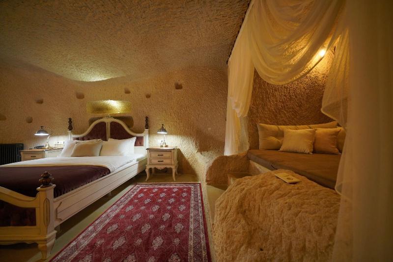 Maya Cave Hotel image