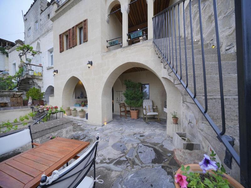 Maya Cave Hotel image