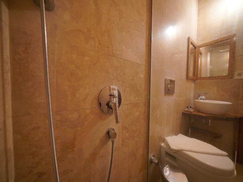 Maya Cave Hotel image
