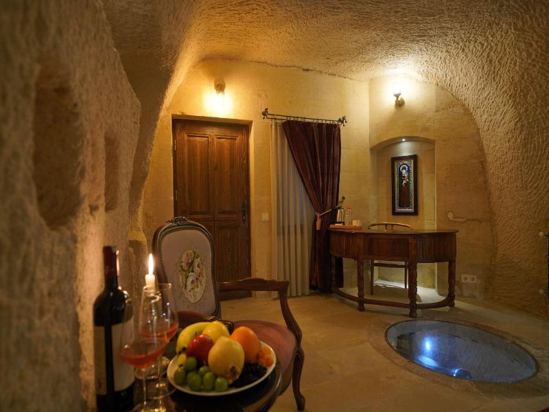 Maya Cave Hotel image