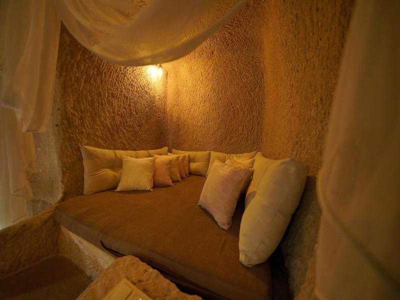 Maya Cave Hotel image