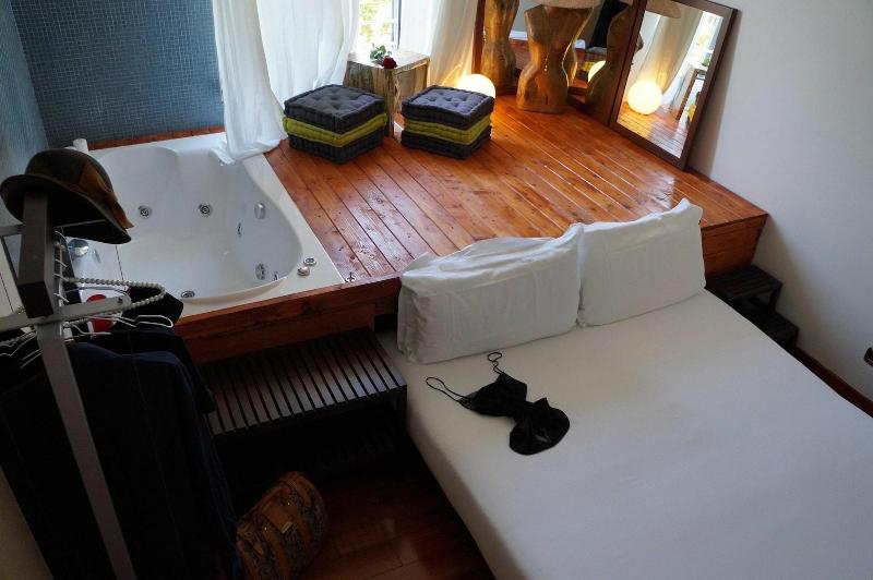 Jacuzzi Rooms image