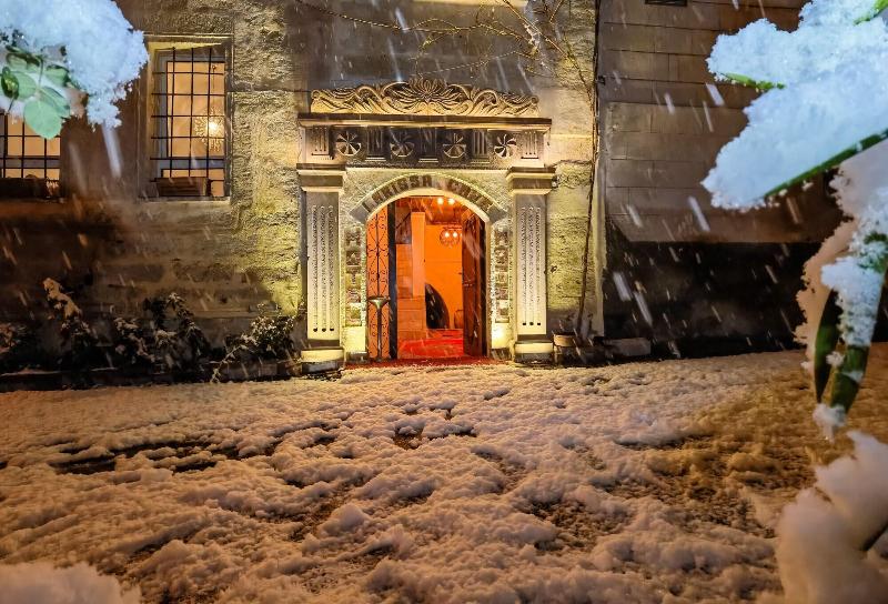 Larissa Cave Hotel image