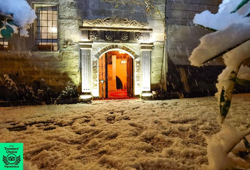 Larissa Cave Hotel image