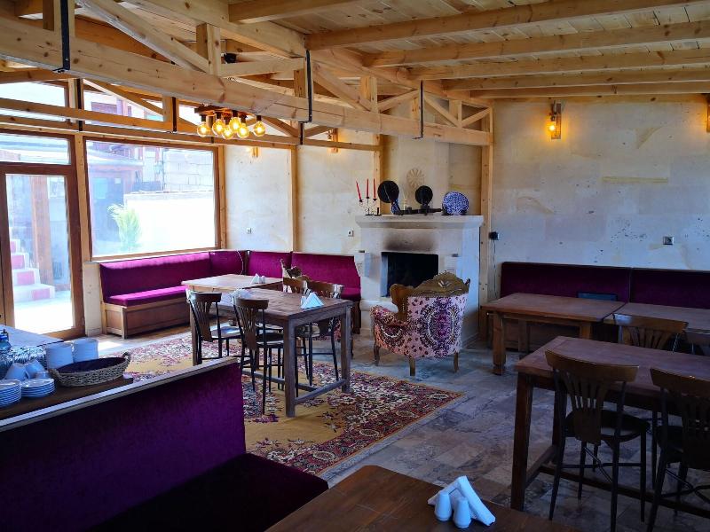 Larissa Cave Hotel image