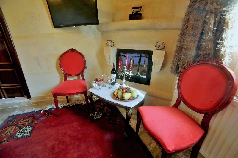 Larissa Cave Hotel image