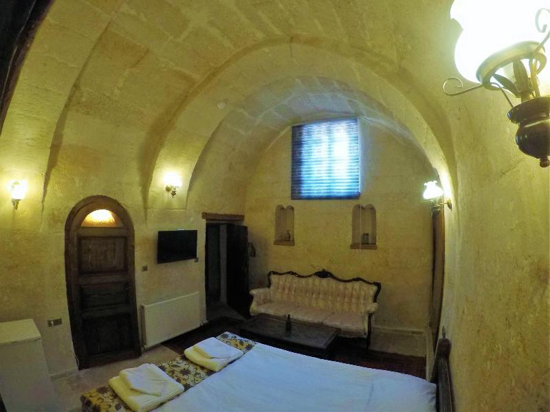 Larissa Cave Hotel image
