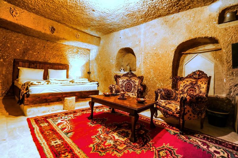 Larissa Cave Hotel image