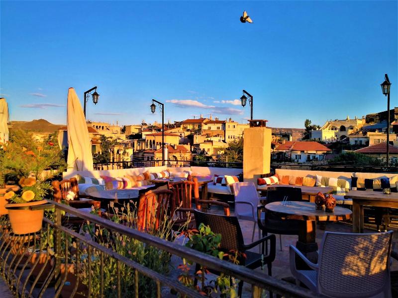 Larissa Cave Hotel image