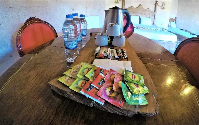 Larissa Cave Hotel image